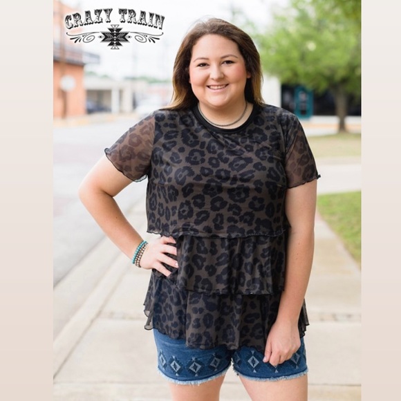 NWT! CrAzY TrAiN Layer it in Leopard Top! ❤️ - Picture 2 of 10